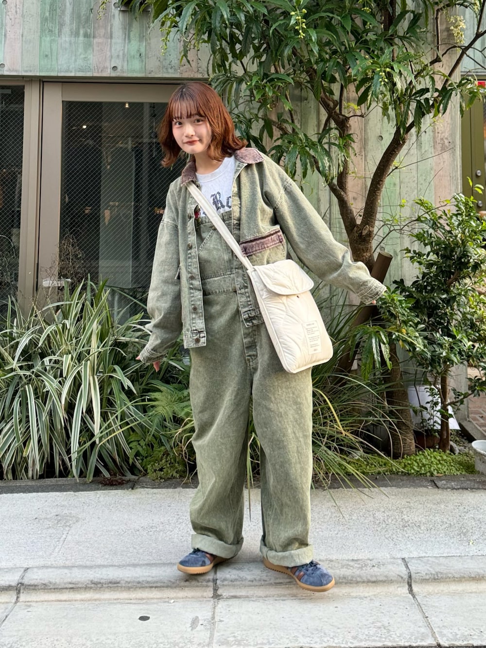 Freada/フリーダ クロスステッチ刺繍 カレッジスウェット Freada（フリーダ）の「Freada/フリーダ クロスステッチ刺繍