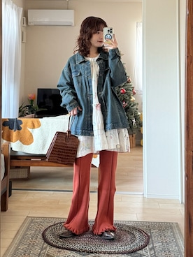 「アイテム（デニムジャケット）」を使った、木村 星南（せな）さん（レディース・162cm・20代）の秋コーディネート