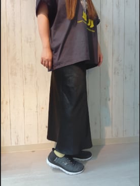 「SKECHERS（スケッチャーズ）の【SKECHERS】スケッチャーズ SLIP-INS：SUMMITS-DUZZLING HAZE（スリップインズ：サミッツ- ダズリング ヘイズ）149937W バンジーレーススニーカー ワイドフィット（スニーカー、ブラック系）」を使った、Parade錦糸町さん（レディース・160cm）の夏コーディネート