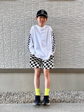 「Supreme （シュプリーム）のアイテム（帽子）」を使った、kanaさん（キッズ・144cm）の春コーディネート