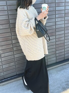 「select MOCA（セレクトモカ）の2021 AW ランダムケーブルオーバーニット（ニット/セーター、ホワイト系）」を使った、まなみさん（レディース・163cm）の冬コーディネート