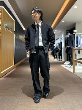 「黒コーデ」｜「アイテム（フォーマルスーツ/小物）」を使った、k.tsukaharaさん（メンズ・164cm）の冬コーディネート