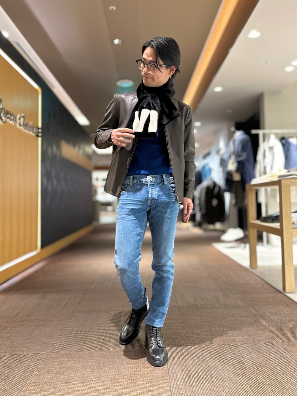 k.tsukahara｜5351 POUR LES HOMMESのデニムパンツを使った