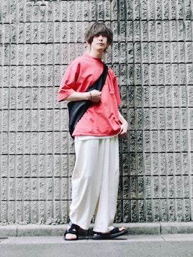「AIVER（アイバー）のアイテム（アクセサリー）」を使った、桜江しゅう さん（メンズ・180cm）の春コーディネート