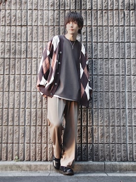 「WYM × ATTACHMENT（ウィム×アタッチメント）のアイテム」を使った、桜江しゅう さん（メンズ・180cm）の秋コーディネート