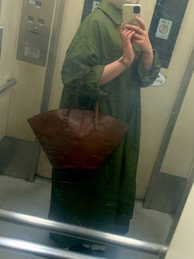 「BLACK BY MOUSSY（ブラックバイマウジー）のアイテム（ステンカラーコート）」を使った、pennnennさん（レディース・165cm）の秋コーディネート