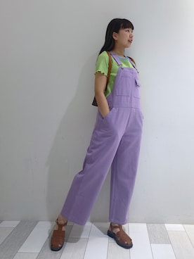 「w closet（ダブルクローゼット）のアイテム（オールインワン・サロペット）」を使った、ななかさん（レディース・161cm）の春コーディネート