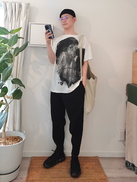 「HOMME PLISSE ISSEY MIYAKE（オムプリッセイッセイミヤケ）のアイテム」を使った、kimamaniさん（メンズ・175cm）の秋コーディネート