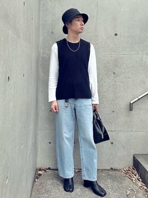 HOMME PLISSE ISSEY MIYAKEのタンクトップを使った人気