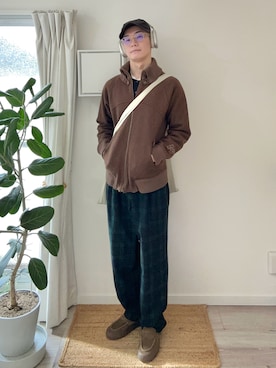 「アイテム（ヘッドフォン/イヤホン）」を使った、kimamaniさん（メンズ・175cm）の秋コーディネート