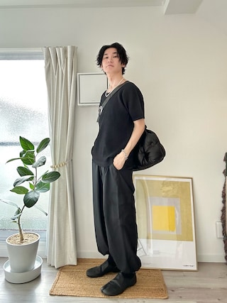 me ISSEY MIYAKE 黒プリーツTシャツ 上品カジュアルに映えるF Pleats Please Issey Miyake プリーツ Tシャツ | ブラック