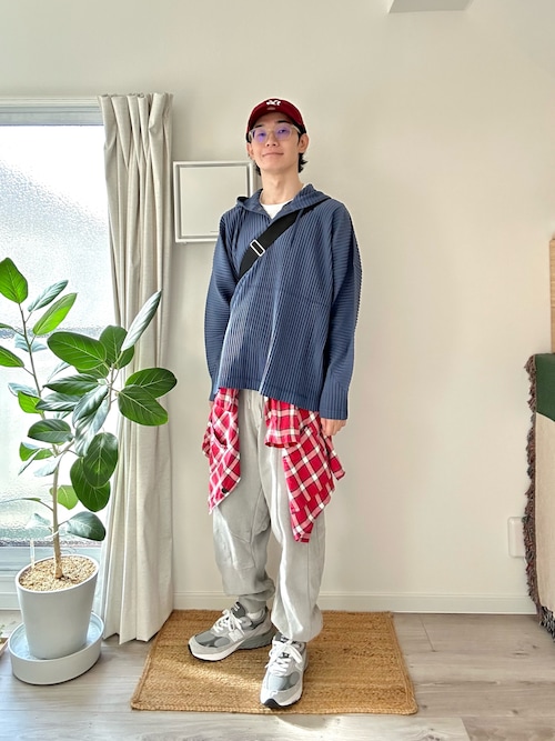 イッセイミヤケ　オムプリッセ　パーカー HOMME PLISSE ISSEY MIYAKE/オムプリッセ イッセイ ミヤケ