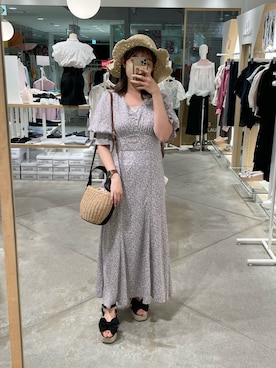 「nice claup」｜「アイテム（帽子）」を使った、れいなさん（レディース・160cm）の春コーディネート