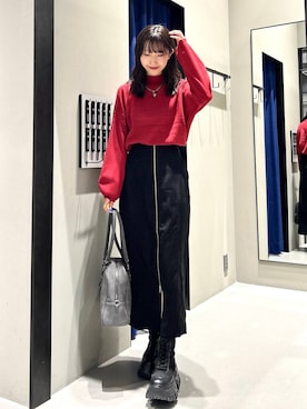 「アイテム（ボストンバッグ、グレー系）」を使った、Risakoさん（レディース・164cm）の秋コーディネート