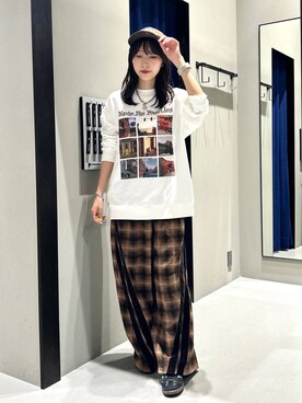 「PBLIM（ページボーイリム）のアイテム（スラックス）」を使った、Risakoさん（レディース・164cm）の秋コーディネート