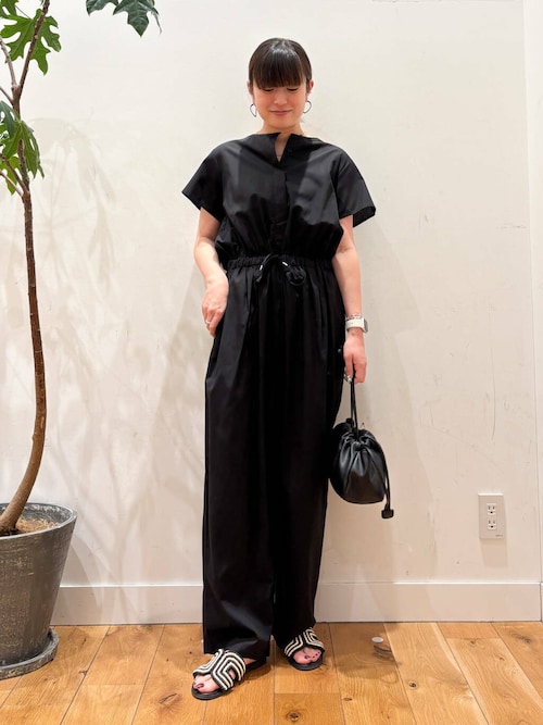 新品タグ付URBAN RESEARCHリネン黒 ショートスリーブオールインワン 新品タグ付URBAN RESEARCHリネン黒 ショートスリーブオールインワン