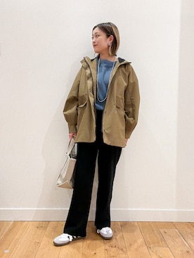 「URBAN RESEARCH DOORS（アーバンリサーチドアーズ）の防風/撥水ドロストフーディ（その他アウター）」を使った、すぎやまめぐみさん（骨格ナチュラル・レディース・163cm）の秋コーディネート