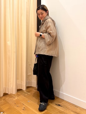 「アイテム（マウンテンパーカー）」を使った、すぎやまめぐみさん（レディース・163cm）の秋コーディネート