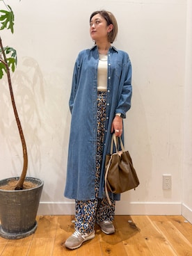 「URBAN RESEARCH DOORS（アーバンリサーチドアーズ）の『接触冷感/吸水速乾/イージーケア』フラワープリントドライタッチリラックスパンツ（その他パンツ）」を使った、すぎやまめぐみさん（レディース・163cm）の夏コーディネート