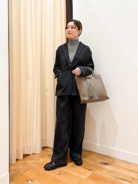 「イチ推しジャケットスタイル」｜「アイテム（トートバッグ）」を使った、すぎやまめぐみさん（レディース・163cm）の秋コーディネート