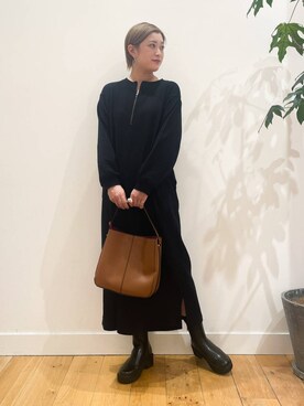 「RODE SKO（ロデスコ）のワンハンドル3WAYバッグ（ハンドバッグ）」を使った、すぎやまめぐみさん（レディース・163cm）の夏コーディネート