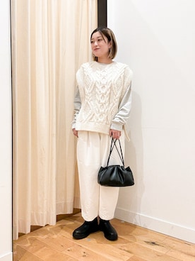 「RODE SKO（ロデスコ）のアイテム」を使った、すぎやまめぐみさん（レディース・163cm）の秋コーディネート