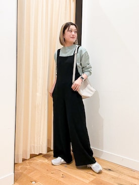 「アイテム（オールインワン・サロペット）」を使った、すぎやまめぐみさん（レディース・163cm）の秋コーディネート