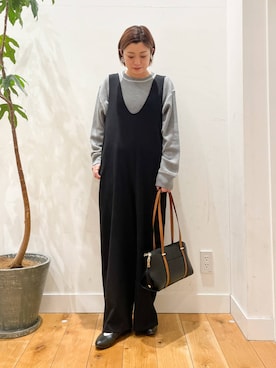 「FORK&SPOON」｜「アイテム（サロペット/オーバーオール）」を使った、すぎやまめぐみさん（レディース・163cm）の冬コーディネート