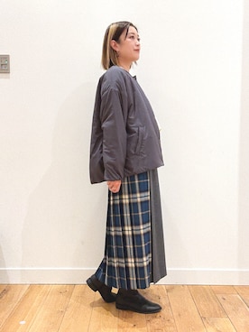 「アイテム（ブルゾン、グレー系）」を使った、すぎやまめぐみさん（レディース・163cm）の秋コーディネート