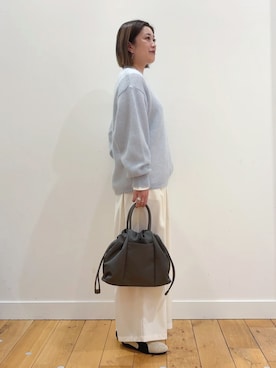 「ニット/セーター」｜「アイテム（アクセサリー）」を使った、すぎやまめぐみさん（レディース・163cm）の冬コーディネート