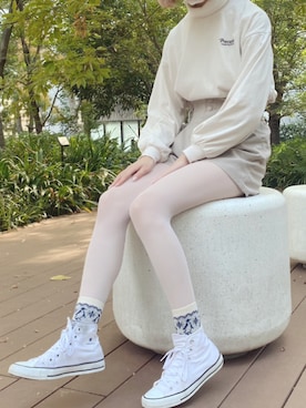 「アイテム（タイツ/ストッキング、ホワイト系）」を使った、IKEDAさん（レディース・167cm）の秋コーディネート