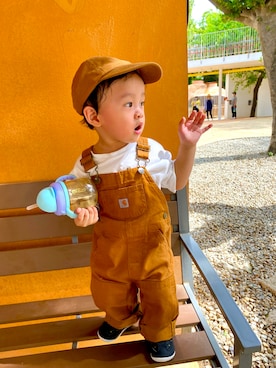 「Carhartt（カーハート）のアイテム（オールインワン・サロペット）」を使った、BigMac麥麥さん（キッズ・80cm）の秋コーディネート