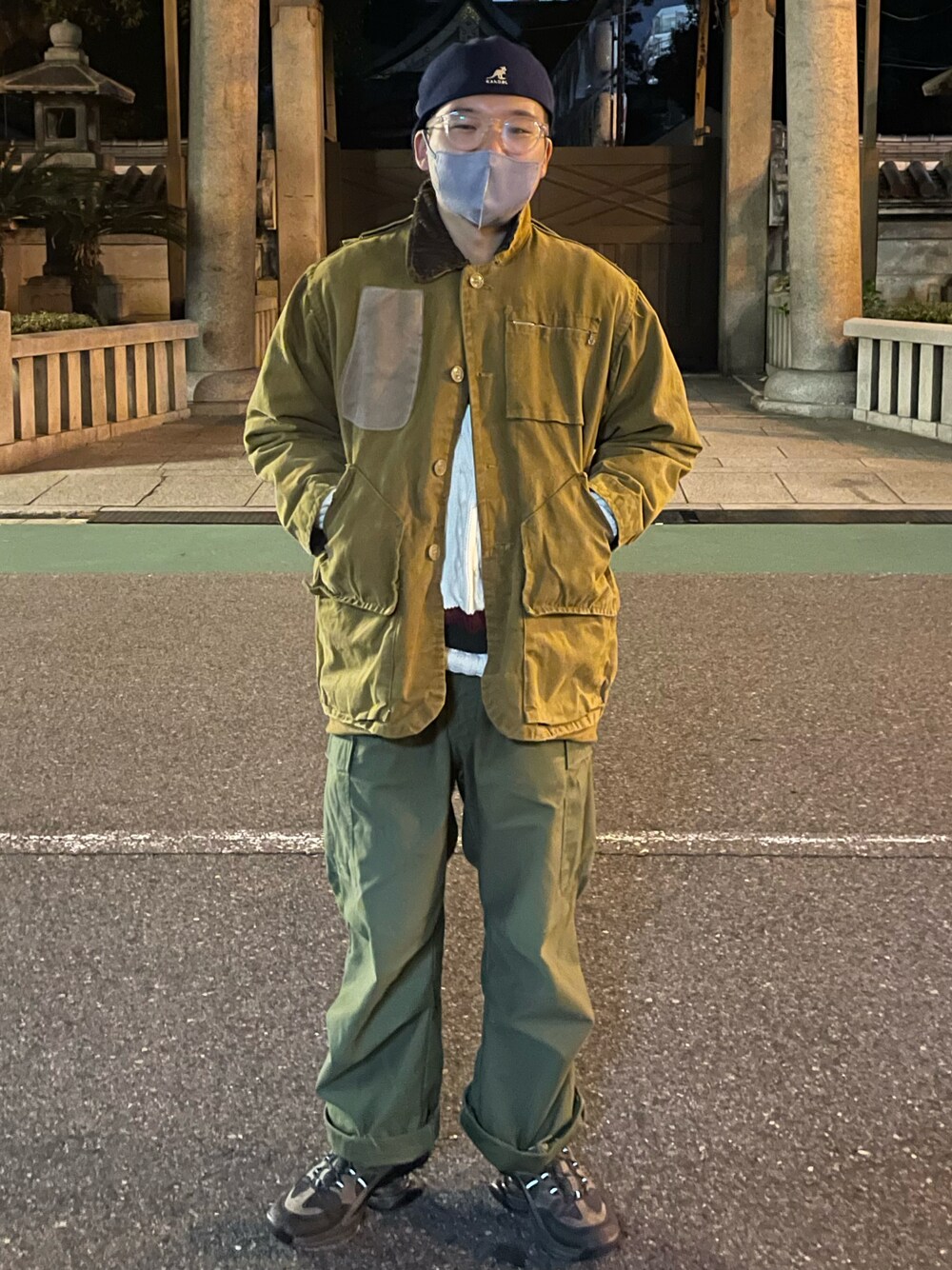 「古着、アメリカ軍、ハンティングジャケット、60’s、ハンチング、スニーカー」｜「MILITARYのアイテム（カーゴパンツ、グリーン系）」を使った、range1さん（メンズ・165cm）の冬コーディネートの1枚目の写真