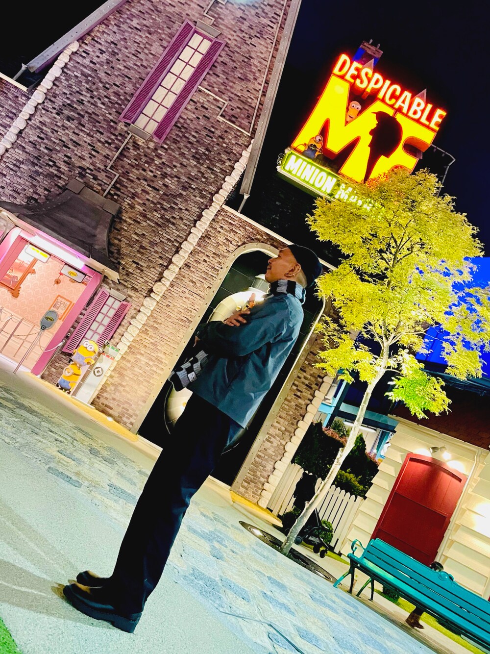 「ニット帽、秋のコーデ、ハロウィンコーデ、ootd、おしゃれさんと繋がりたい、服好きな人と繋がりたい、GUコーデ、ユニクロコーデ、テーマパークコーデ」｜「UNIQLOのアイテム（ブーツ、ブラック系）」を使った、conbukunさん（メンズ・173cm）の秋コーディネートの1枚目の写真