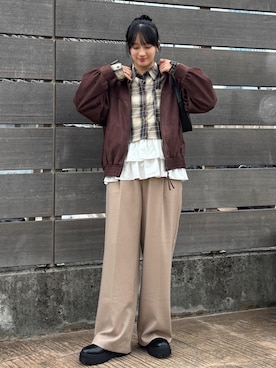 「アイテム（スラックス）」を使った、saraさん（レディース・165cm・10代）の秋コーディネート