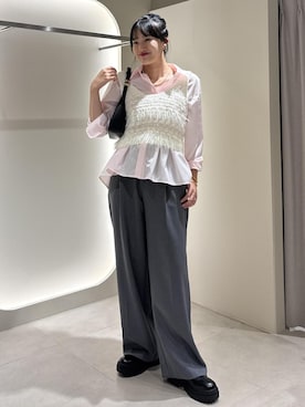 「アイテム（スラックス）」を使った、saraさん（レディース・165cm・10代）の秋コーディネート
