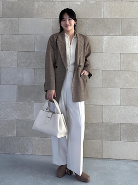 「アイテム（スラックス）」を使った、saraさん（レディース・165cm・10代）の秋コーディネート