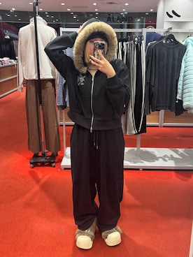 「アイテム（スウェットパンツ）」を使った、0521minaさん（レディース・157cm・20代）の秋コーディネート