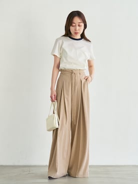 「Noble（ノーブル）のSUNCOO/サンクー タックワイドパンツ（その他パンツ、ベージュ系）」を使った、natsuさん（レディース・163cm）の春コーディネート