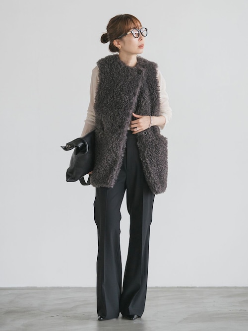 【超超美品】エコファーロングベスト グレー フリーサイズ　ファー セール】エコファーロングベスト（ベスト）｜LAFFMO（ラフモ）の