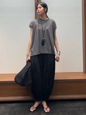 「Curensology（カレンソロジー）のCurensology(カレンソロジー)/＜ＣＳＧ＞レザーリップケース（ネックレス、ブラック系）」を使った、clkaeo01さん（レディース・172cm）の夏コーディネート