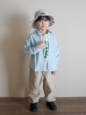 「アイテム（カーゴパンツ）」を使った、R E Oさん（キッズ・110cm）の春コーディネート