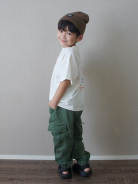 「アイテム（カーゴパンツ）」を使った、R E Oさん（キッズ・100cm）の夏コーディネート