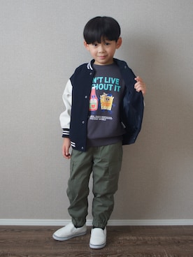 「アイテム（Tシャツ/カットソー）」を使った、R E Oさん（キッズ・110cm）の秋コーディネート