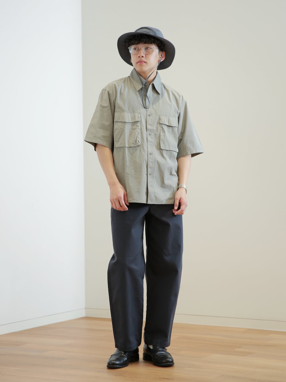 「最近のいい感じコーデ、アウトドアスタイル、アウトドア、ootd、春コーデ、春、春夏コーデ、夏コーデ、夏、UNIQLO、ユニクロ、おしゃれさんと繋がりたい、今日のコーデ、ハット、春色」｜「Berwick1707のBerwick バーウィック ローファー 4407 ヴィブラム ソール（ローファー、ブラック系）」を使った、KENTO SHINKAIさん（骨格ストレート・メンズ・173cm）の春コーディネートの1枚目の写真