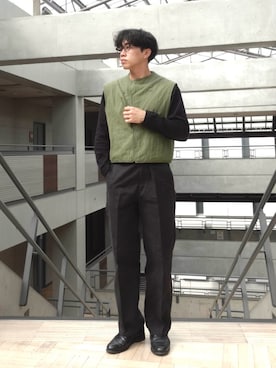 「アイテム（チノパンツ）」を使った、KENTO SHINKAIさん（メンズ・173cm）の秋コーディネート