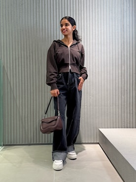 「アイテム（ジャージ）」を使った、THINISHIさん（レディース・153cm）の秋コーディネート