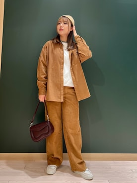 「LACOSTE（ラコステ）のアイテム（ニット/セーター）」を使った、taharaさん（レディース・162cm）の秋コーディネート