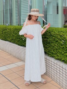 カットワークレースオフショルワンピース｜アングリッド（Ungrid  