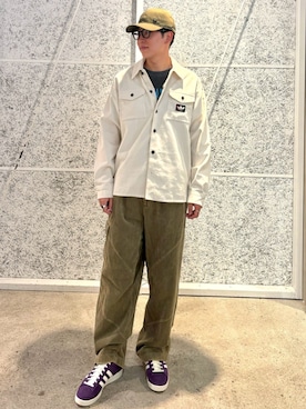 「アイテム（シューズ、パープル系）」を使った、IKさん（メンズ・172cm）の秋コーディネート